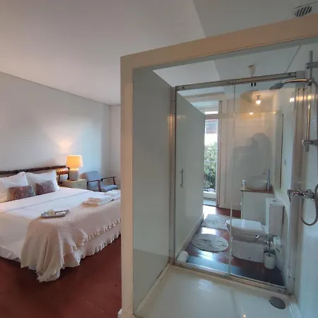 Bed and Breakfast Down2town 4*