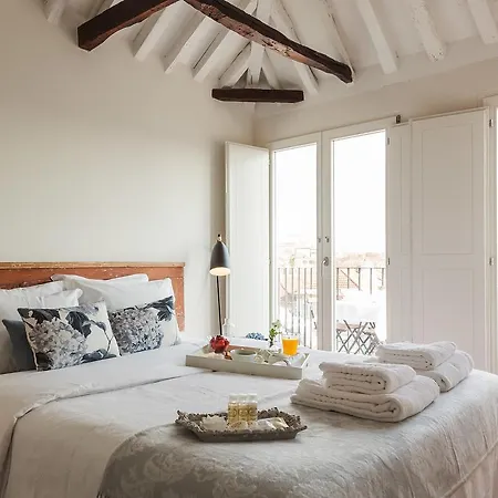 Down2town Bed and Breakfast 4*