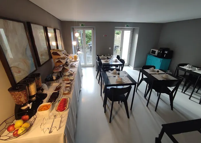 Bed & Breakfast Down2town Oporto