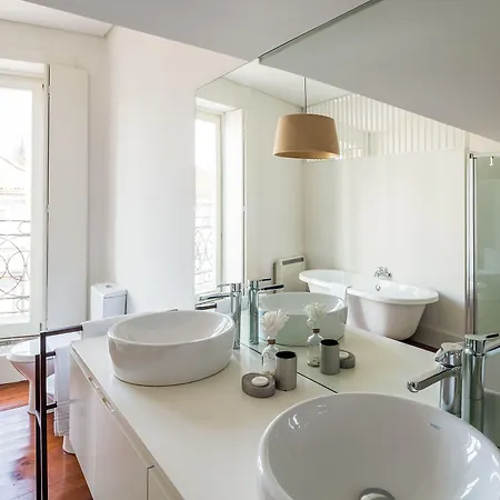Down2town Bed & Breakfast 4*