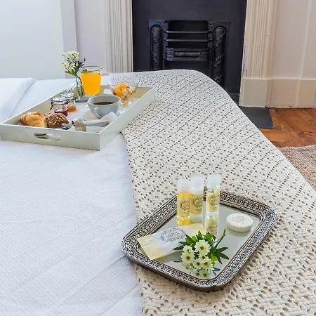 Bed & Breakfast Down2town Porto